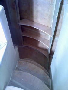 curved steps and curved shelves